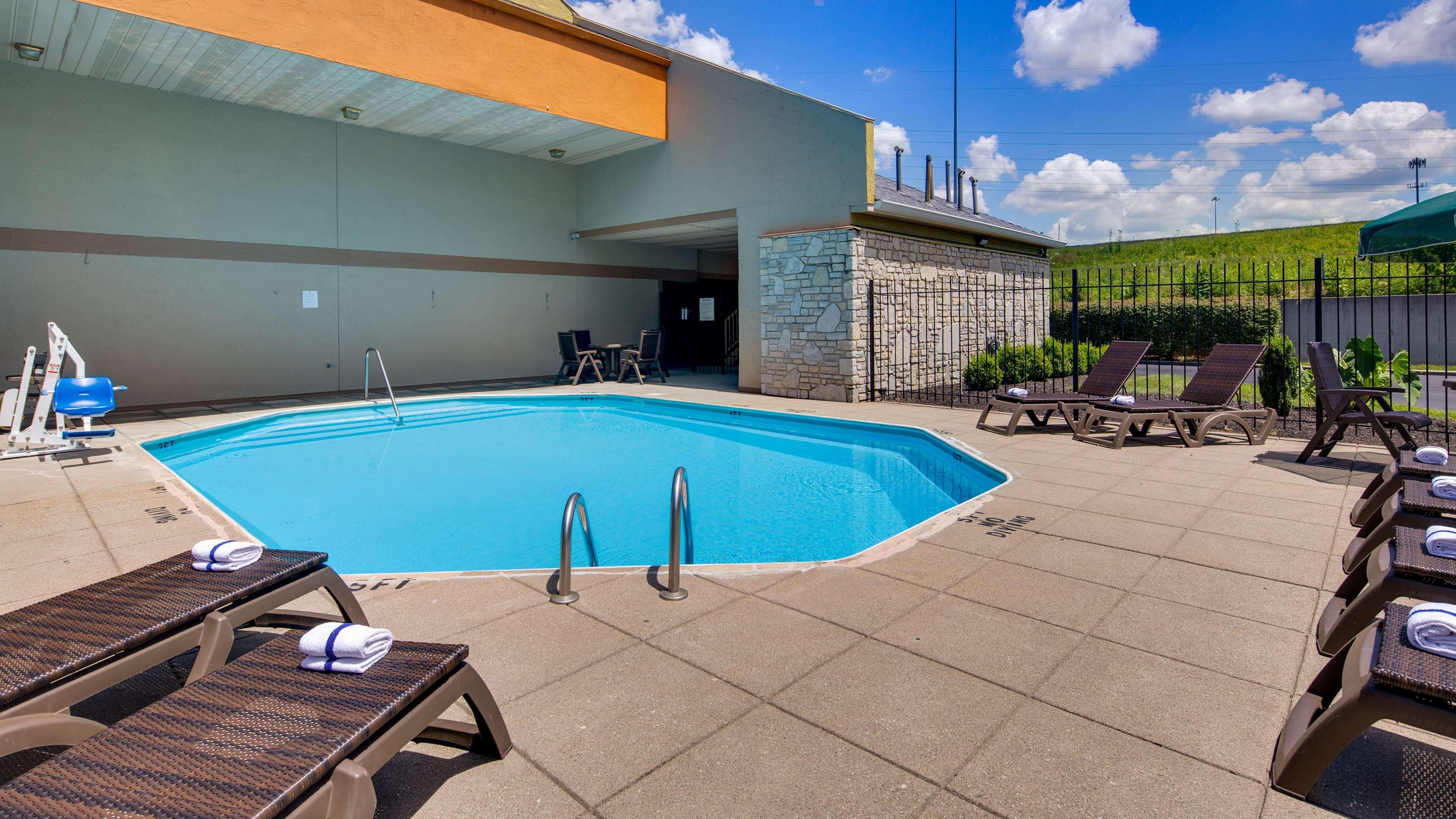 Best Western Clermont Cherry Grove Extérieur photo