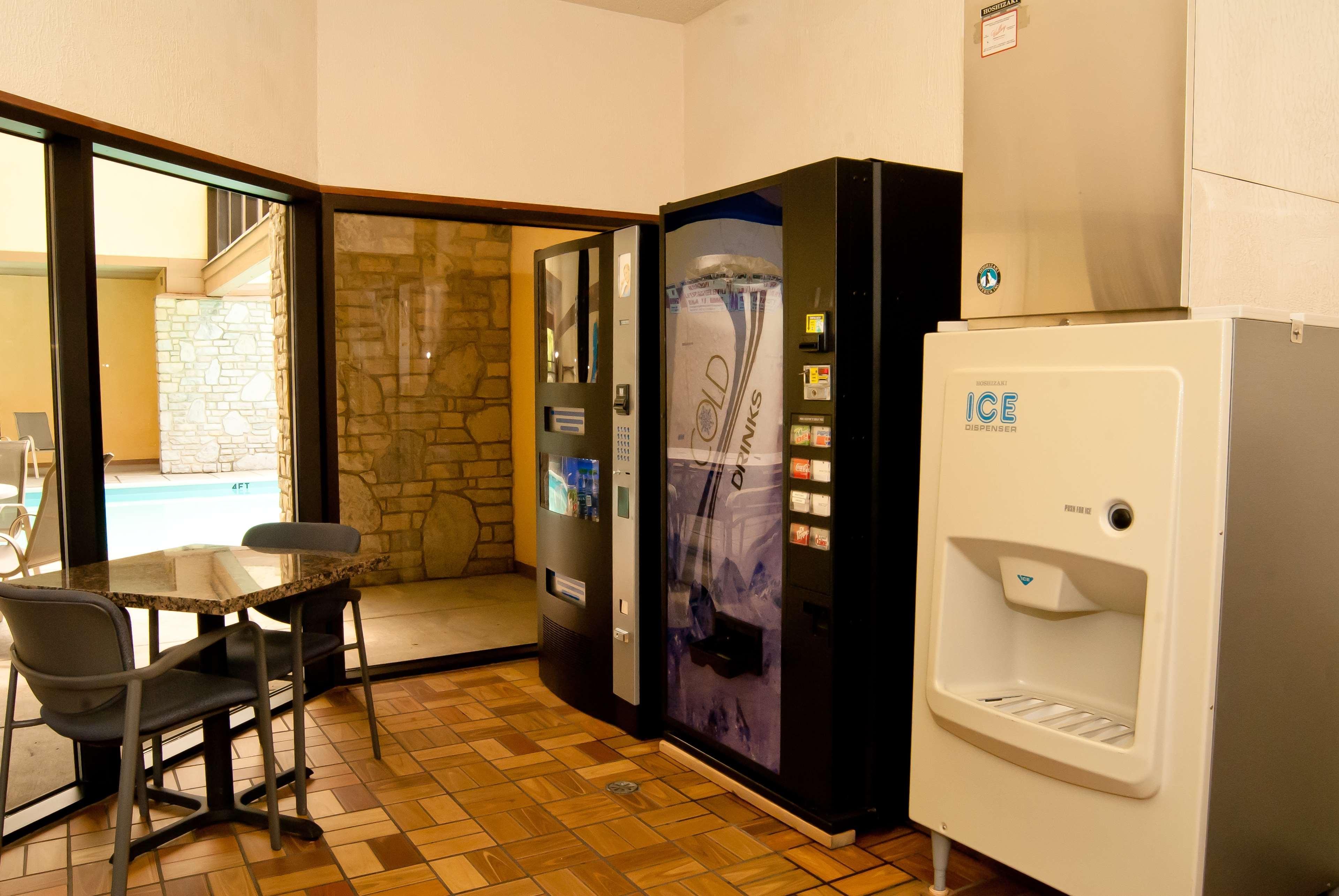 Best Western Clermont Cherry Grove Extérieur photo