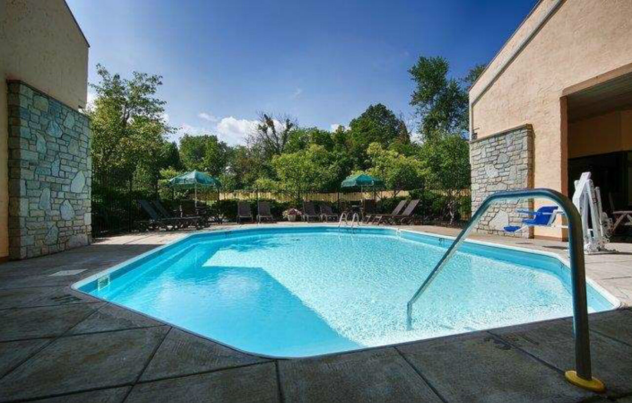 Best Western Clermont Cherry Grove Extérieur photo